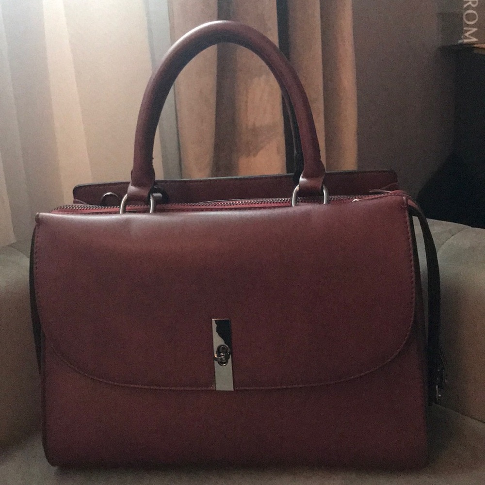 NWT Chelsea 28 Satchel